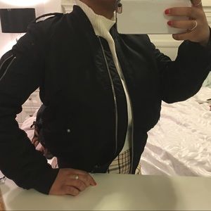 Aritzia Talula bomber jacket